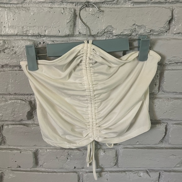 ☁️ Halter / Crop Top ☁️ GAZE halter neck tube top adjustable front tie cinch - Picture 2 of 4